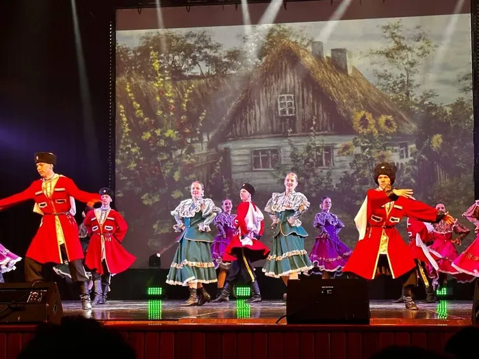 " И смех...,и слезы...и любовь!"