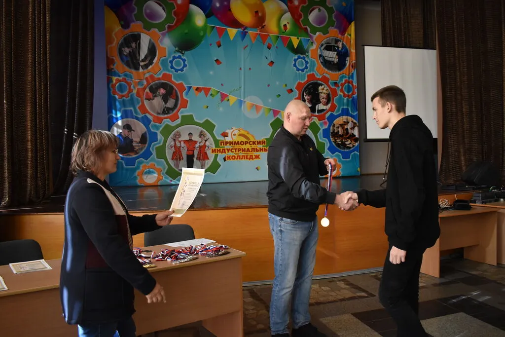 СПАРТАКИАДА ПО ЛЁГКОЙ АТЛЕТИКЕ СРЕДИ СТУДЕНТОВ ВСЕХ КУРСОВ
